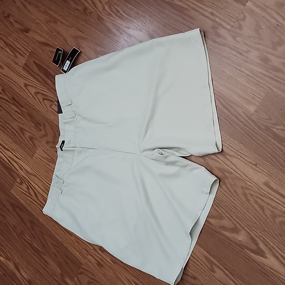 NWT Alfani microtrend shorts‎ size 40 golfers